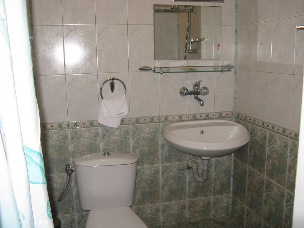 Family Hotel Kalina コプリフシティツァ 部屋 写真